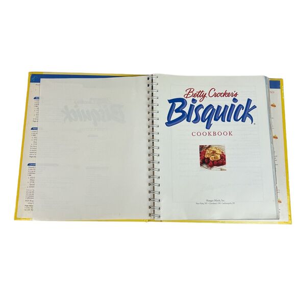 Y2K Betty Crocker First Edition Vintage Bisquick Spiral Hardcover Cookbook - Picture 6 of 12